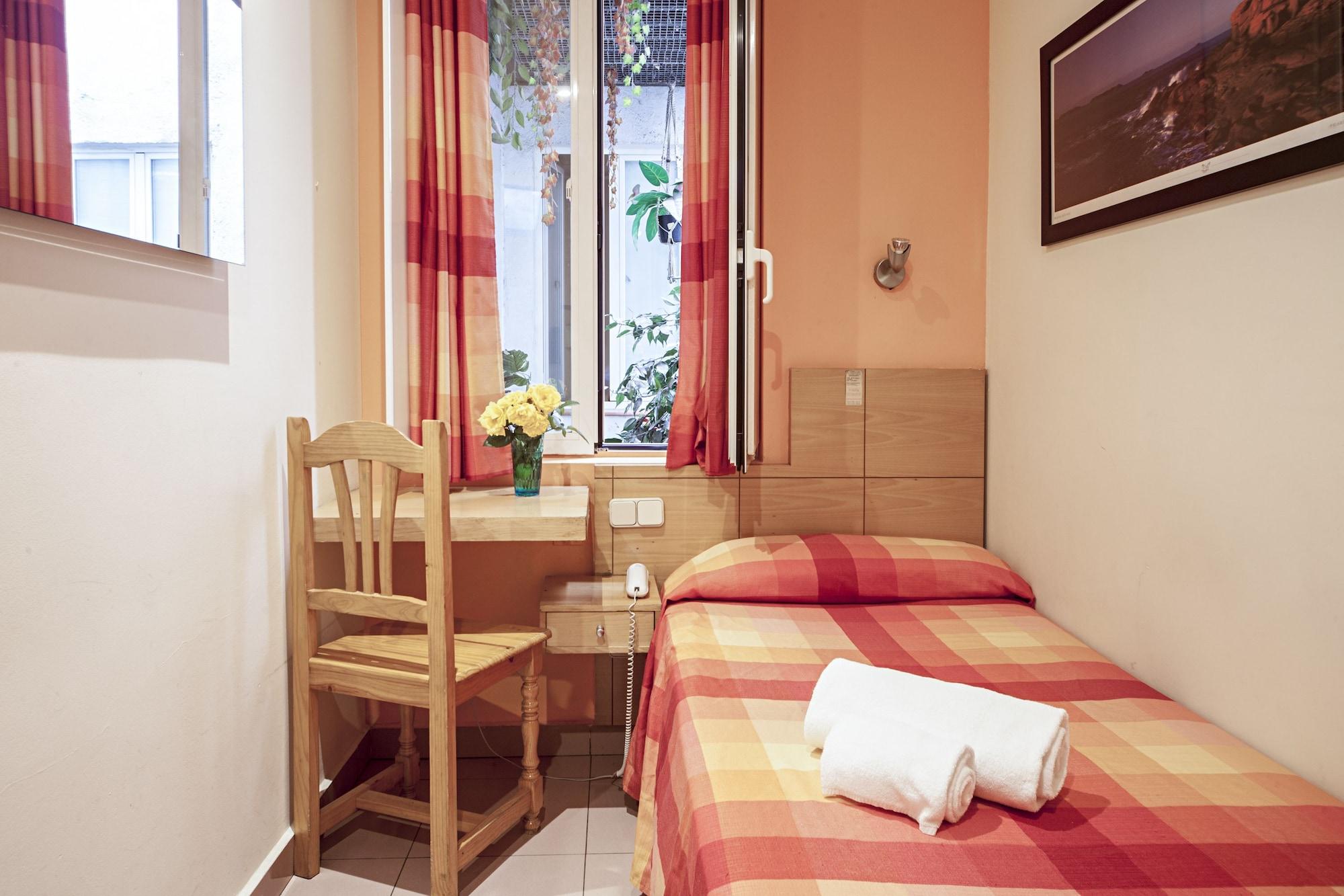 Alterhome Puerta Del Sol V Madrid Exterior foto