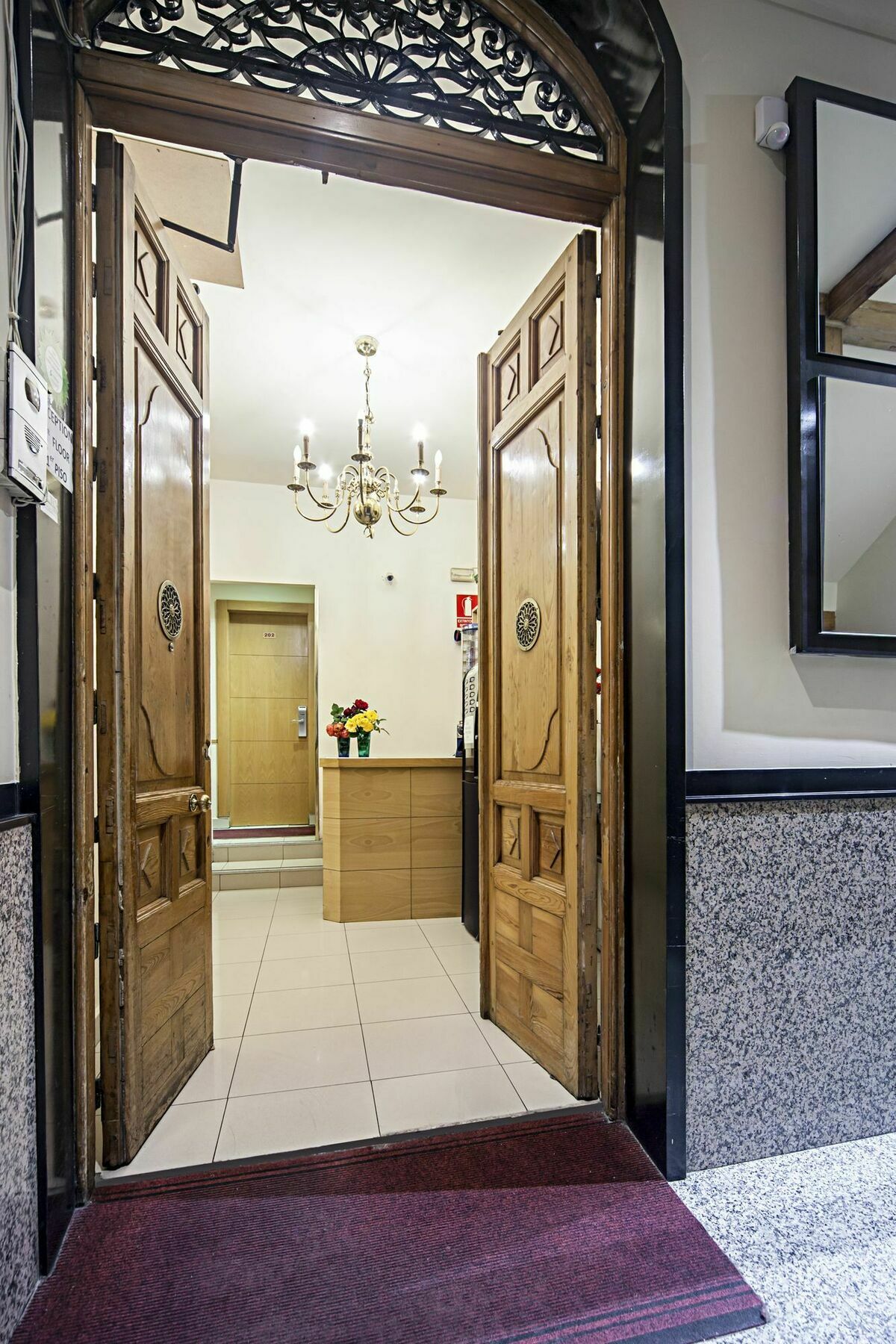 Alterhome Puerta Del Sol V Madrid Exterior foto